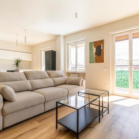 רומא La Dolce Vita - Sunny Penthouse Trastevere Station 100Sqm מראה חיצוני תמונה