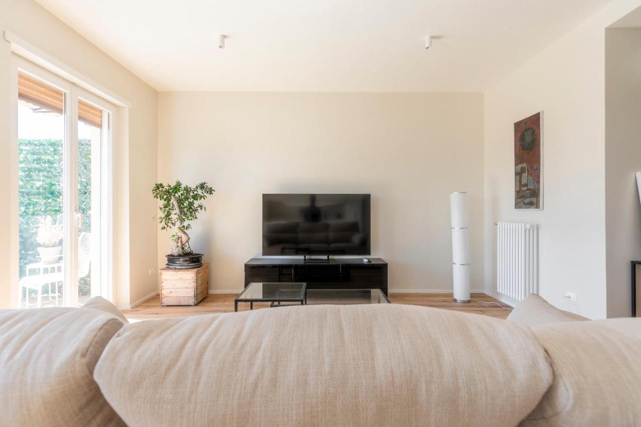רומא La Dolce Vita - Sunny Penthouse Trastevere Station 100Sqm מראה חיצוני תמונה