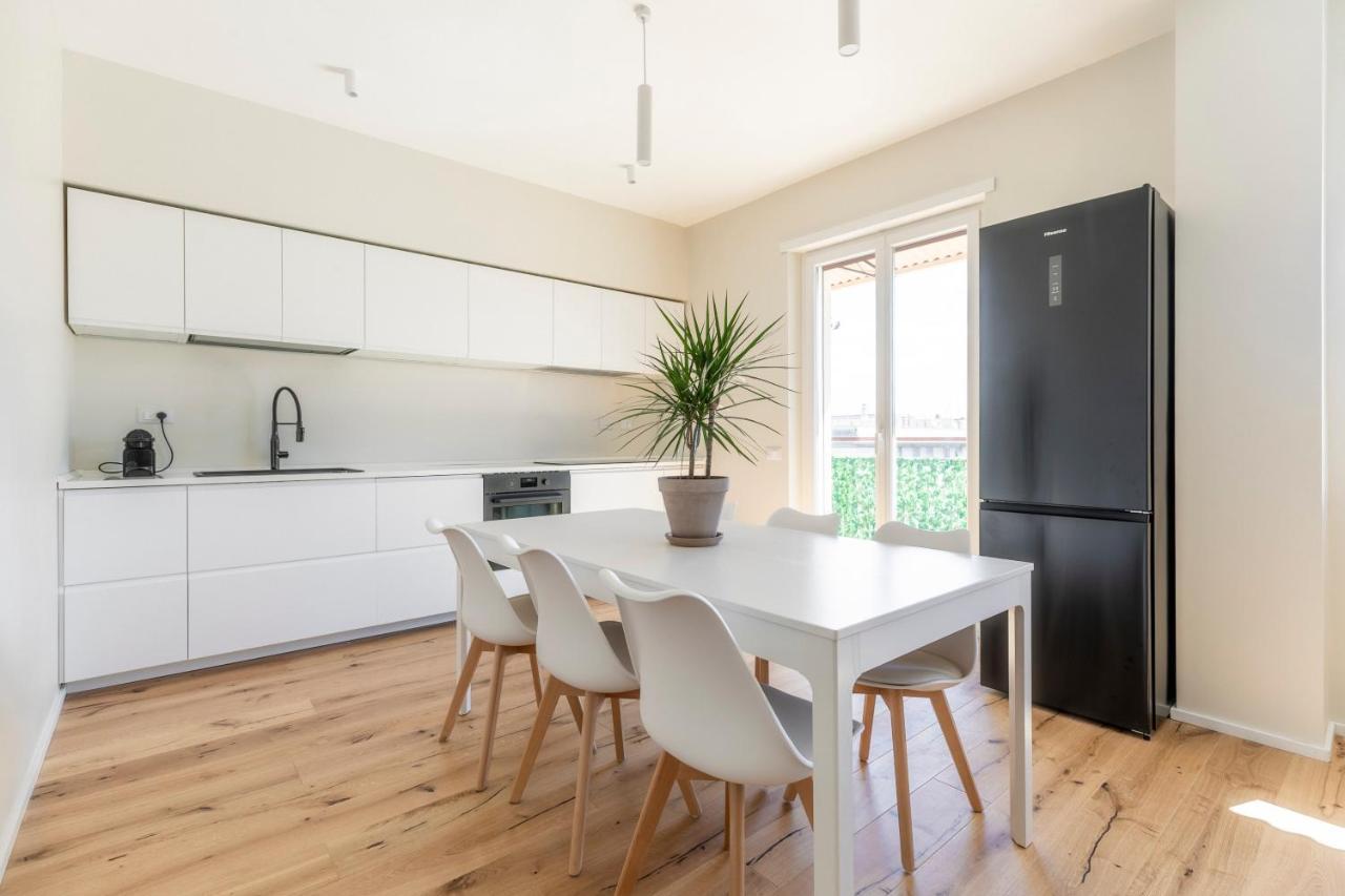 רומא La Dolce Vita - Sunny Penthouse Trastevere Station 100Sqm מראה חיצוני תמונה