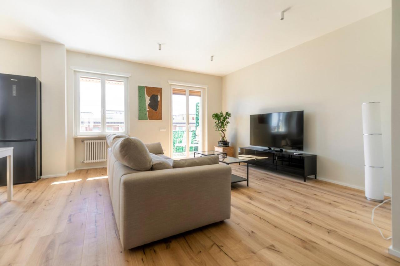 רומא La Dolce Vita - Sunny Penthouse Trastevere Station 100Sqm מראה חיצוני תמונה