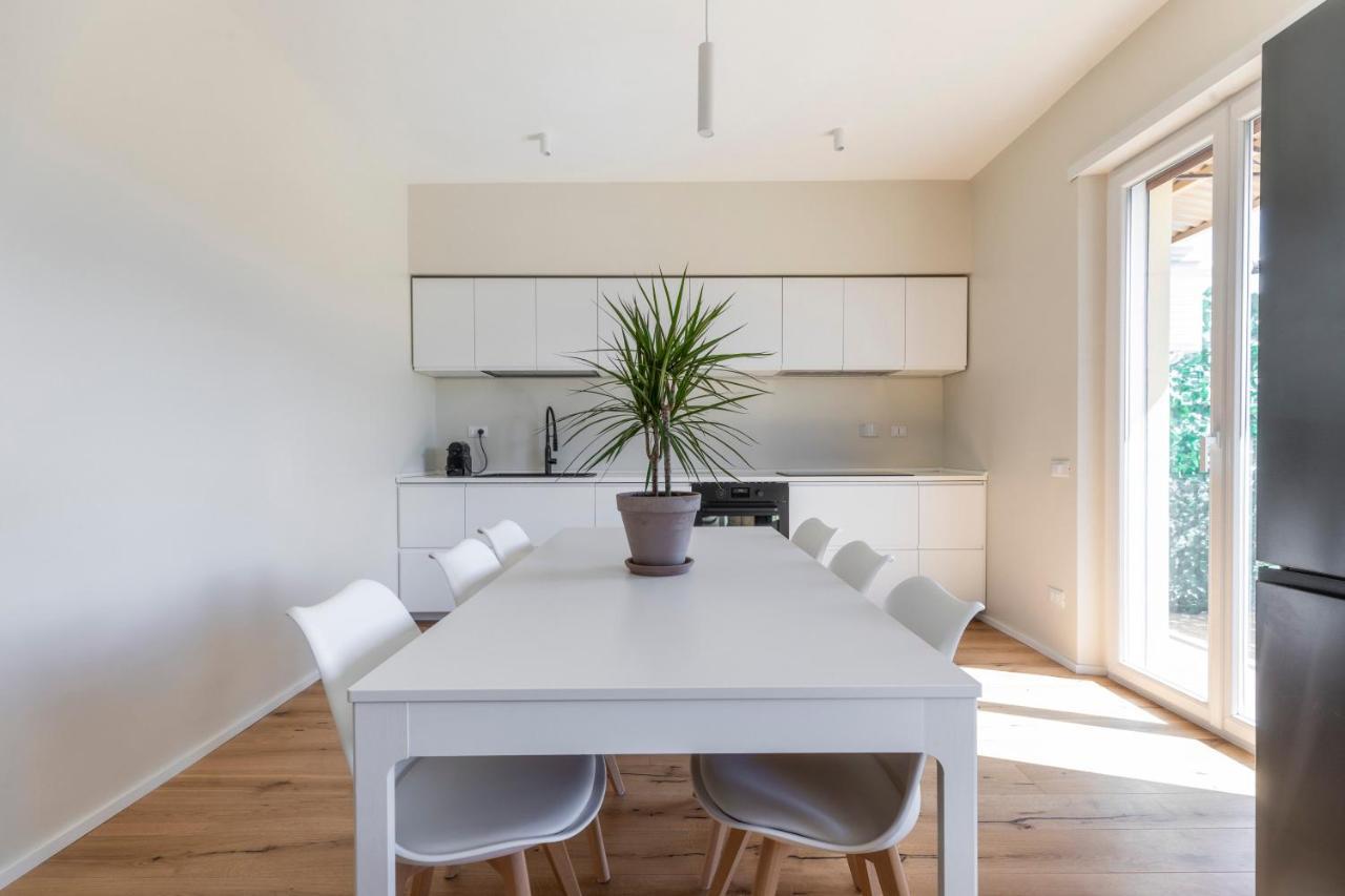 רומא La Dolce Vita - Sunny Penthouse Trastevere Station 100Sqm מראה חיצוני תמונה