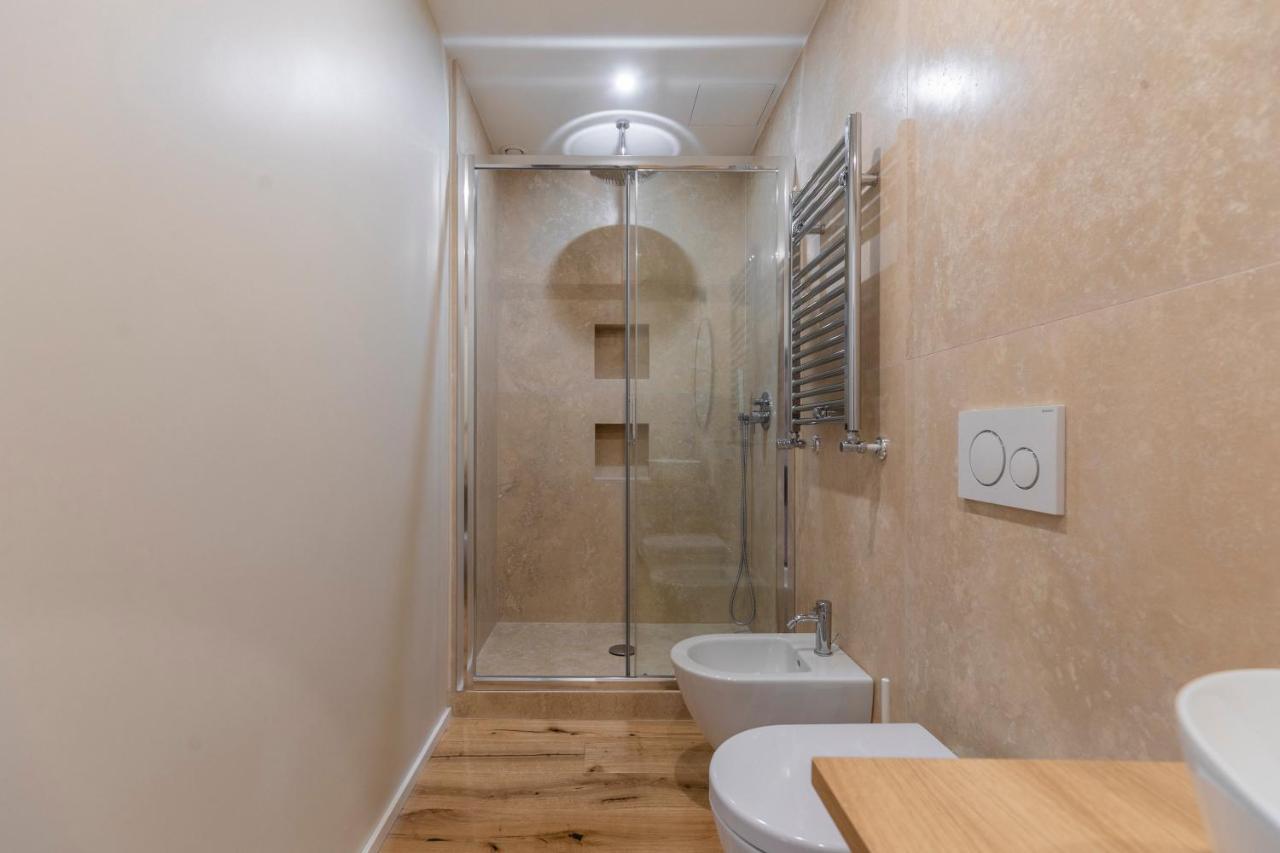 רומא La Dolce Vita - Sunny Penthouse Trastevere Station 100Sqm מראה חיצוני תמונה
