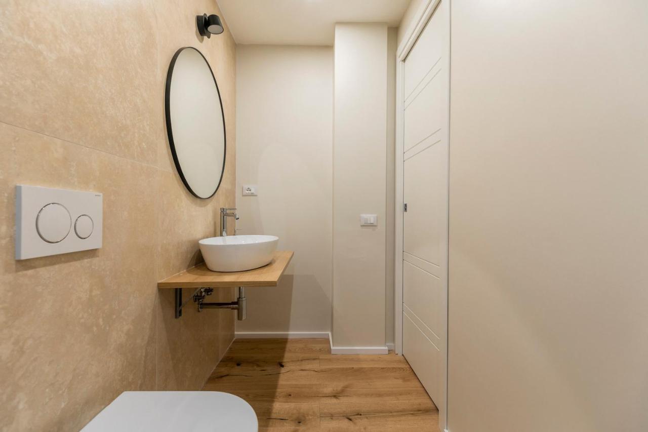 רומא La Dolce Vita - Sunny Penthouse Trastevere Station 100Sqm מראה חיצוני תמונה