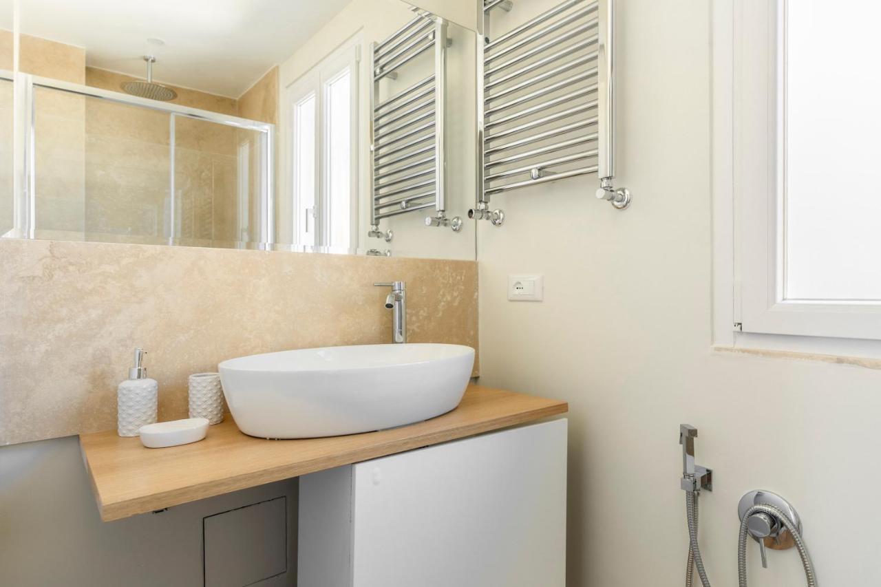 רומא La Dolce Vita - Sunny Penthouse Trastevere Station 100Sqm מראה חיצוני תמונה