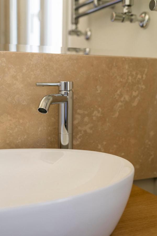 רומא La Dolce Vita - Sunny Penthouse Trastevere Station 100Sqm מראה חיצוני תמונה
