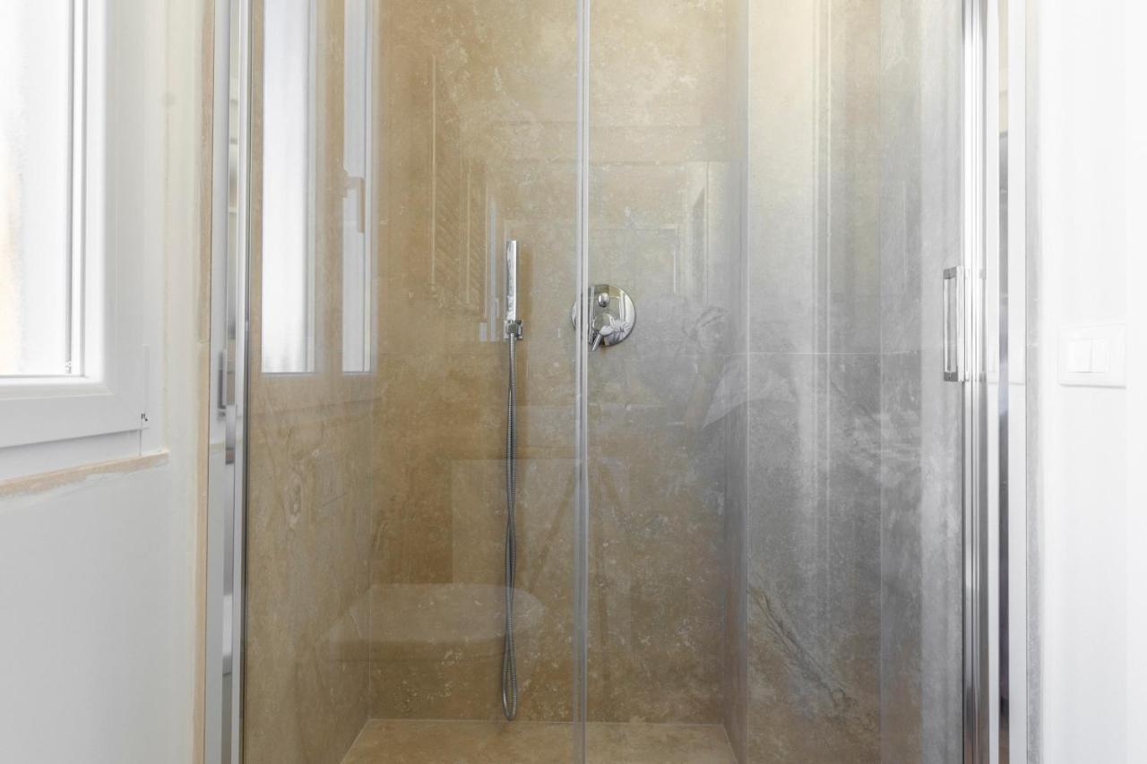 רומא La Dolce Vita - Sunny Penthouse Trastevere Station 100Sqm מראה חיצוני תמונה